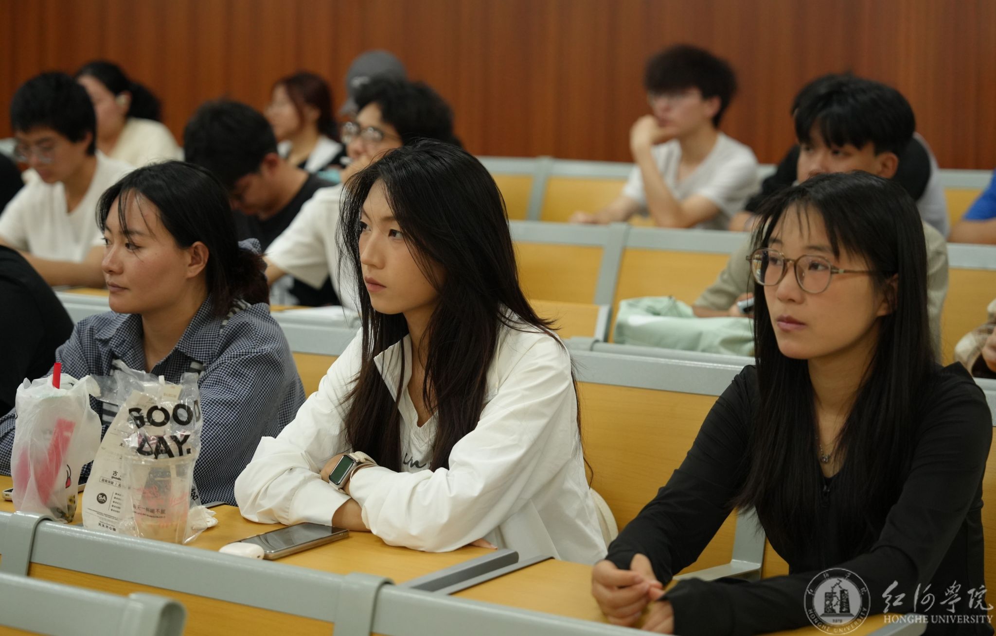 为深入推进法治校园建设