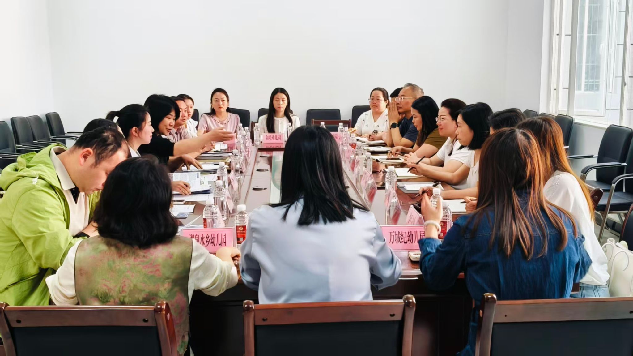 为深入推进访企拓岗促就业专项行动