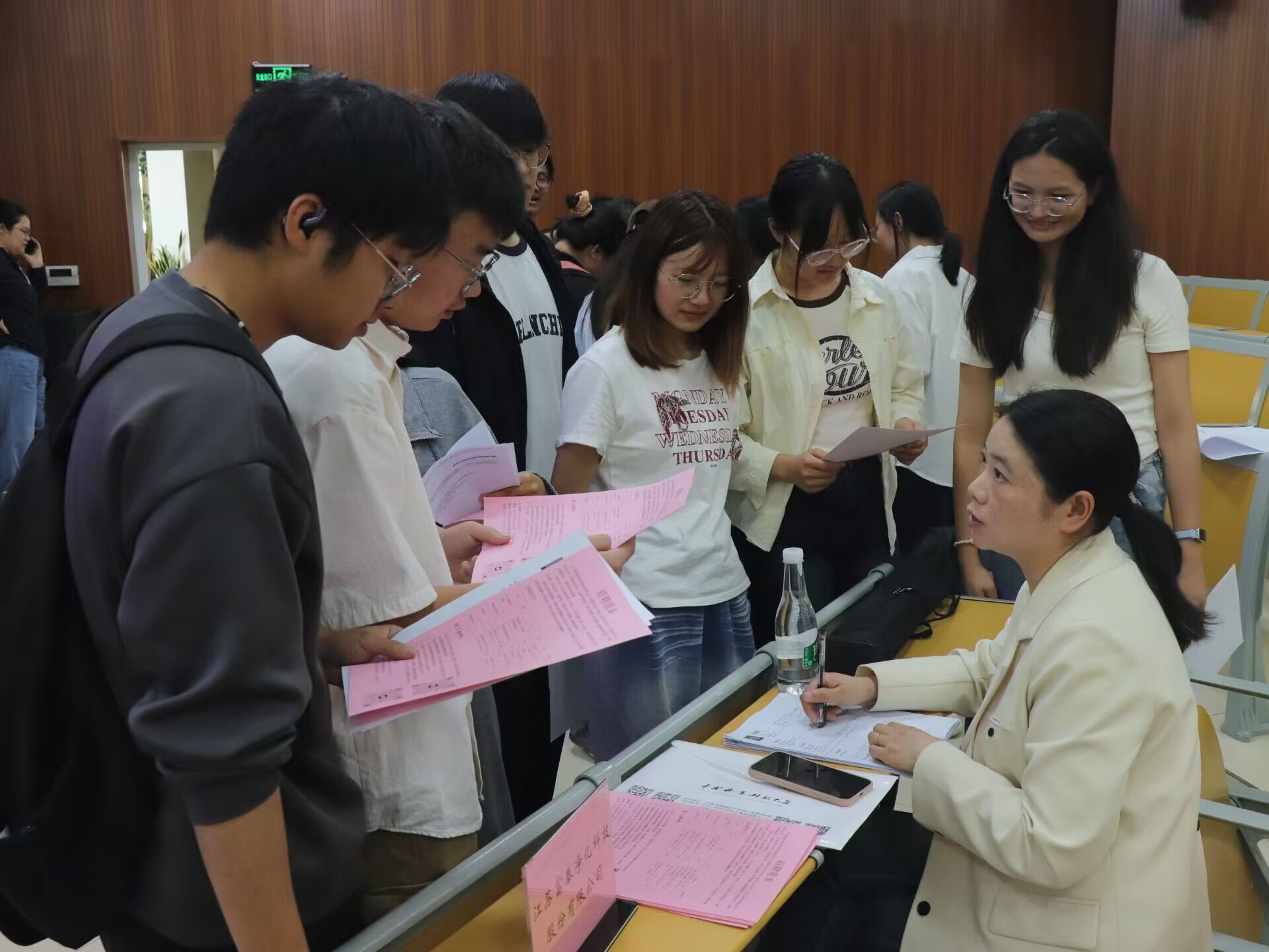 为深化政校企协同发展
